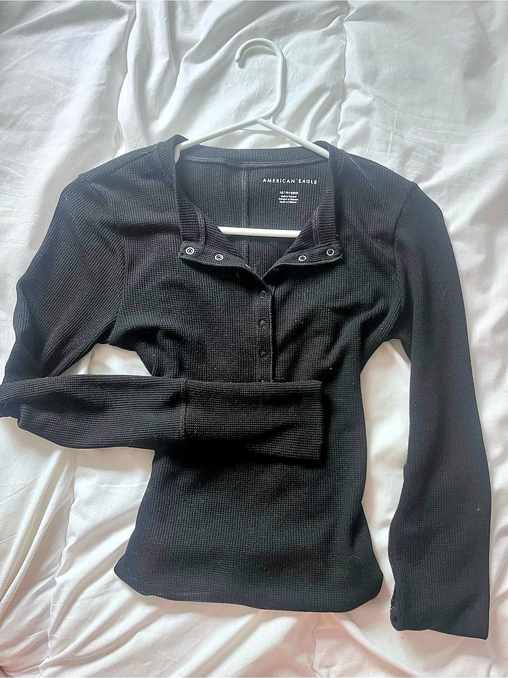 American Eagle Black Long Sleeve Snap Shirt Like New